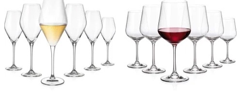 Moderné poháre na víno v sade